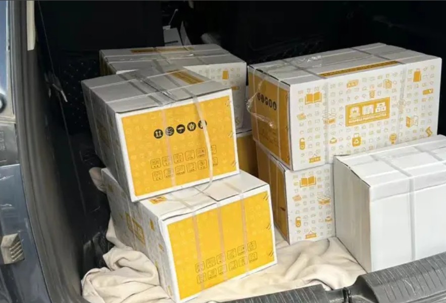广告工厂，门头发光字制作灯箱亮化设计制作安装工人安装，上门测量 图4